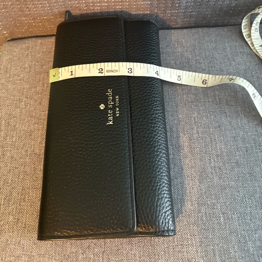 Kate Spade wallet - Picture 3 of 9